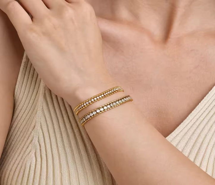 Gold-Plated Crystal Chain Bracelet – Elegant Designer-Inspired Jewelry for Women